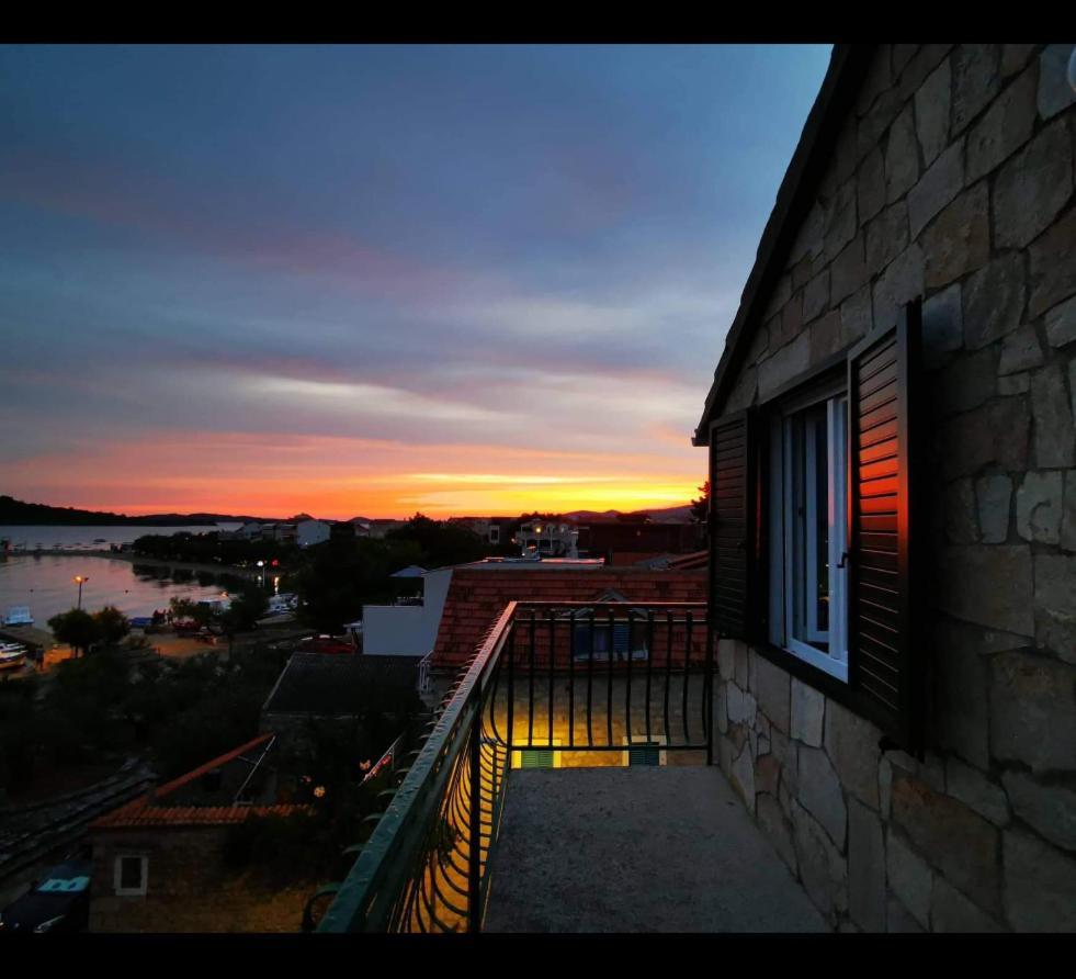 Apartments Lorio Vodice Eksteriør bilde