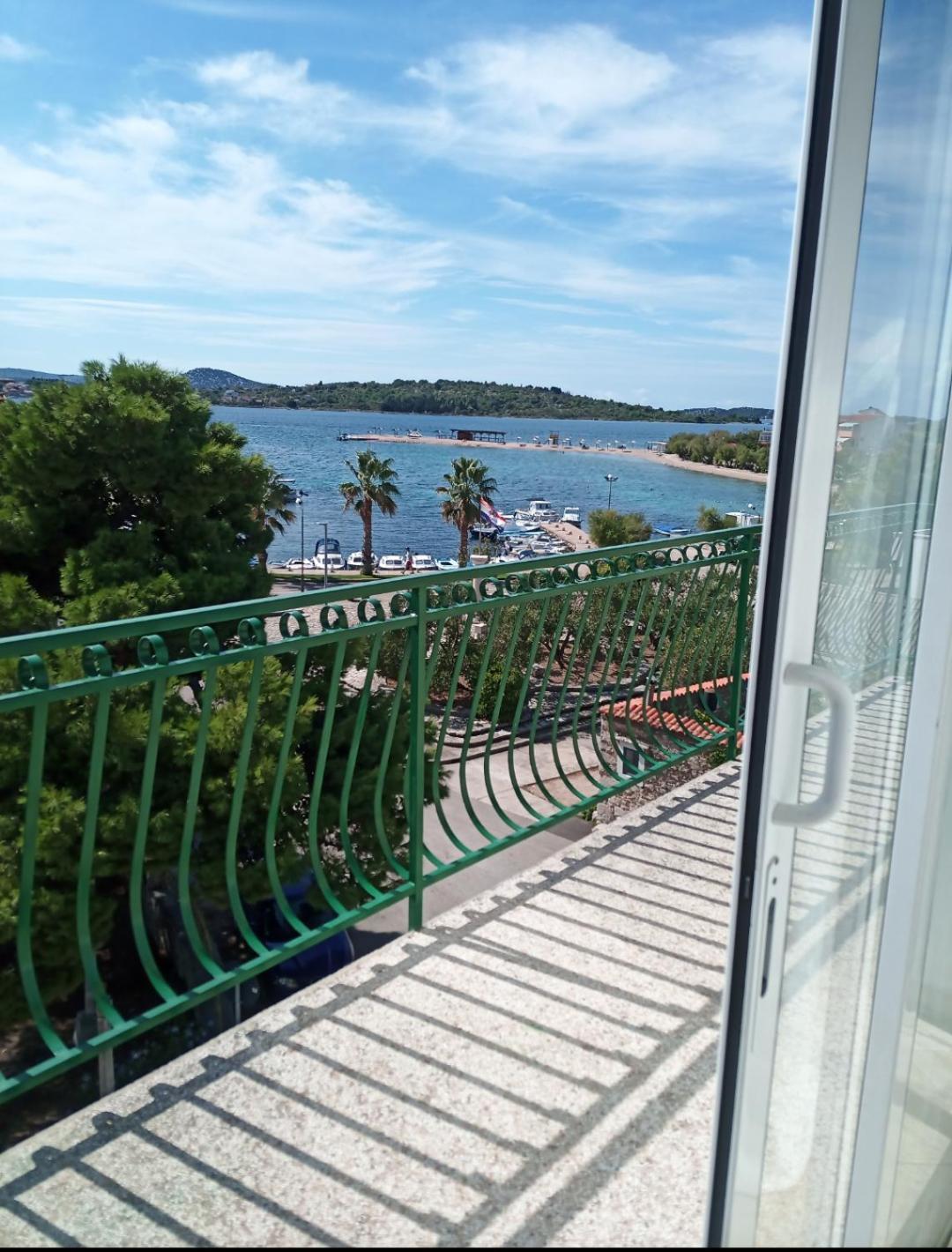 Apartments Lorio Vodice Eksteriør bilde