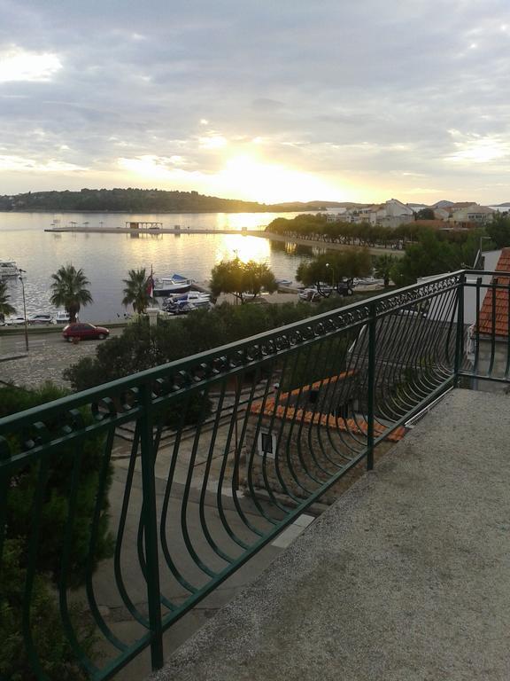 Apartments Lorio Vodice Eksteriør bilde